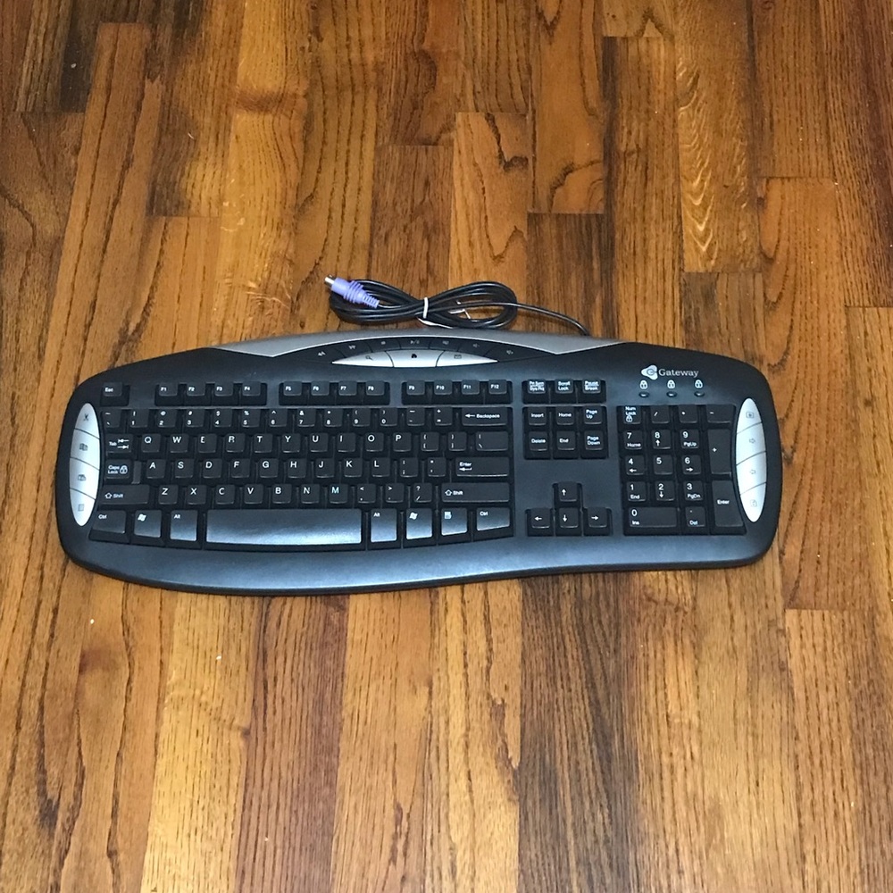 Gateway Wired Computer Keyboard KB-0401 Black/Silver
Measures: 19.75” W x 8.5” H